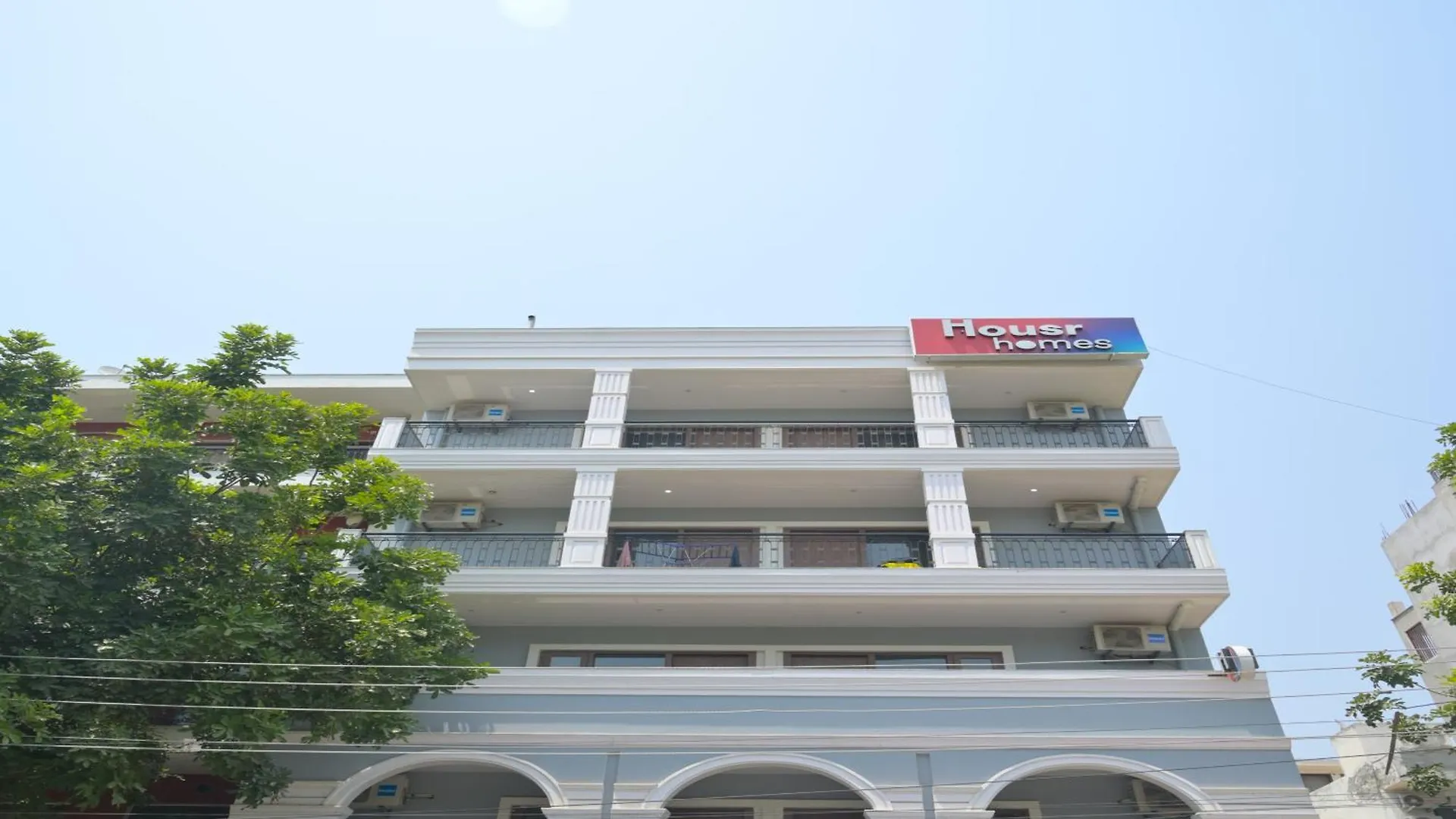 Hotel Housr 1 Rk Apartment Sec 28 Gurgaon Near Mega Mall